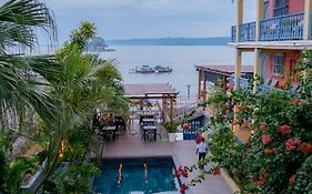 Hotel Casona De La Isla